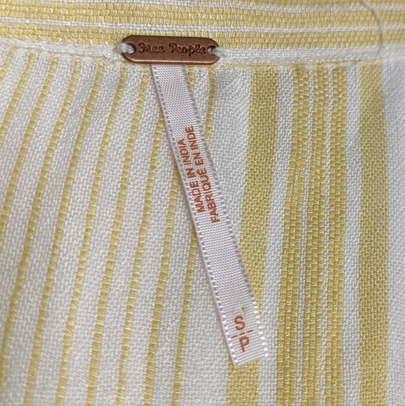 FREE PEOPLE Baby Blues Cinch Sleeve Button Down Sz S - Picture 11 of 12